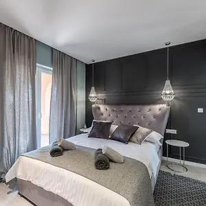 Apartment Luxury Garden, Sukošan
